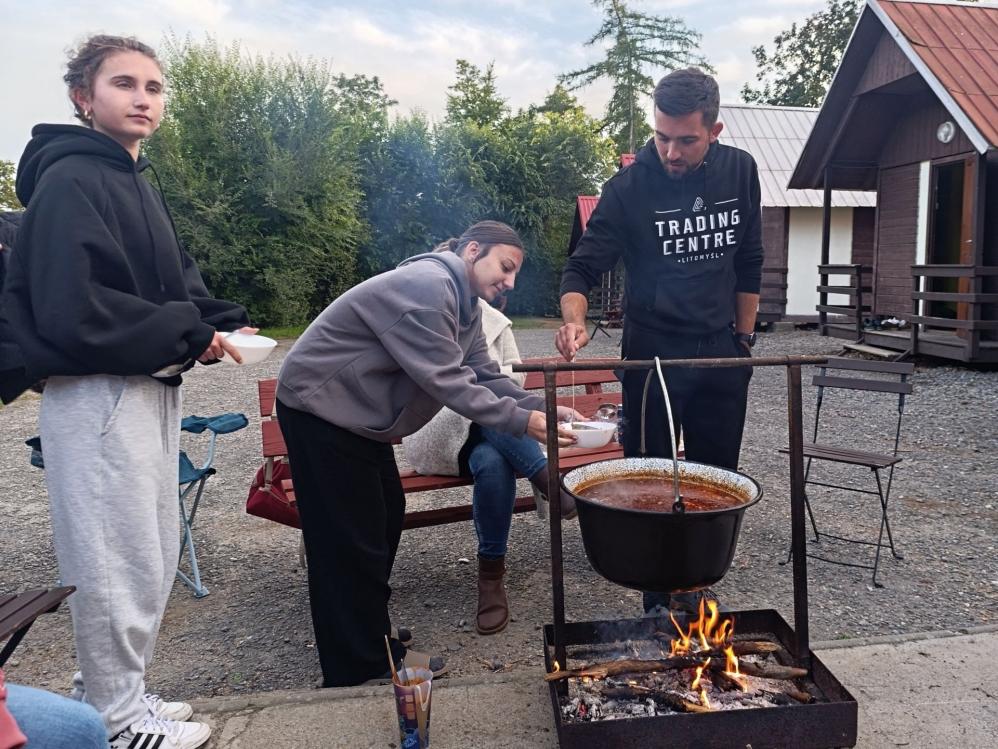 Návštěva učitelů zpestřila adaptační kurz v Mladočově