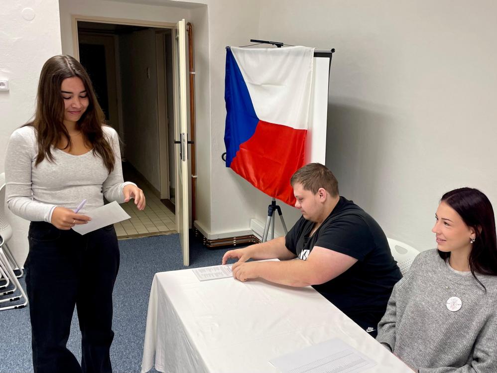 Studentské volby 2025: kdo zaujal naše studenty?