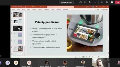 Studentské projekty (tentokrát online)