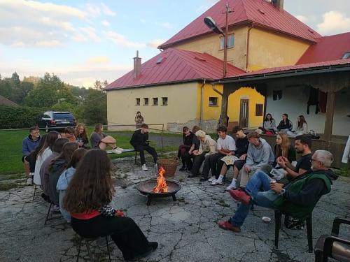 Návštěva učitelů na adaptačním kurzu v Březinách