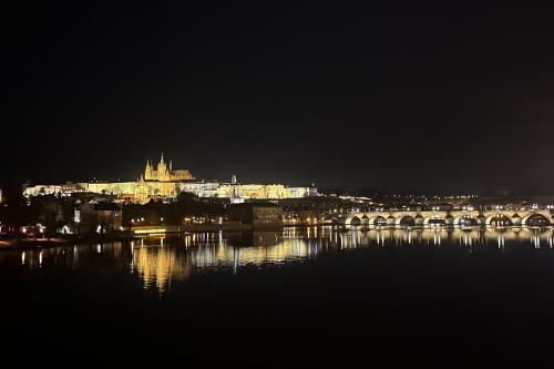Praha v adventu: kulturní výlet třetích ročníků zakončený večerním Hamletem